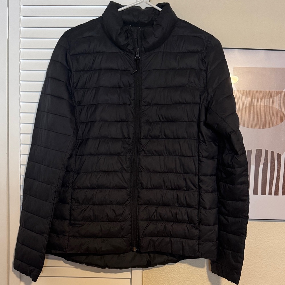 Old Navy Women's Quilted Black Puffer Jacket